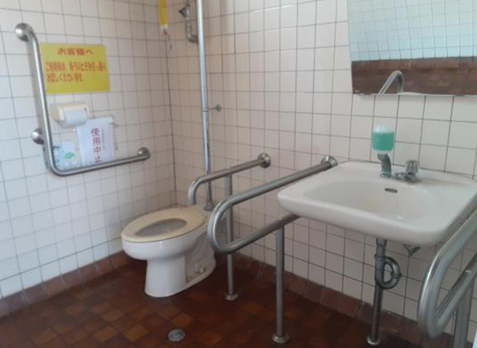 多目的トイレ