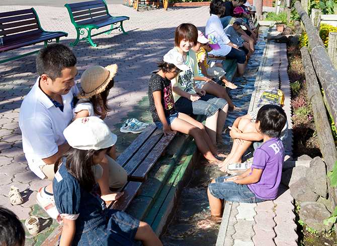 夏は冷たい地下水の足水